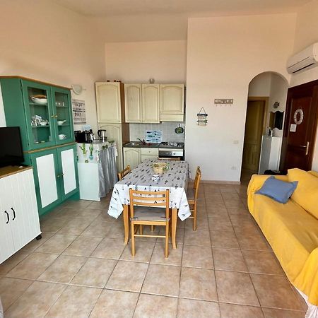 Appartamento Fronte Mare Residence Weber La Maddalena  Eksteriør bilde